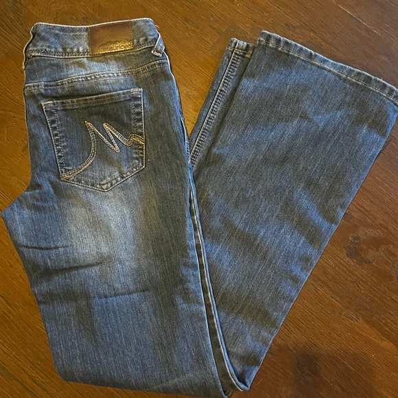 Maurices Jeans - Picture 1 of 7
